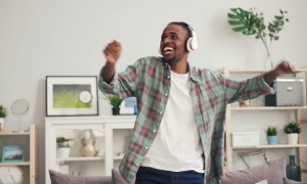 How Music and Laughter Can Physically Reduce Stress Levels